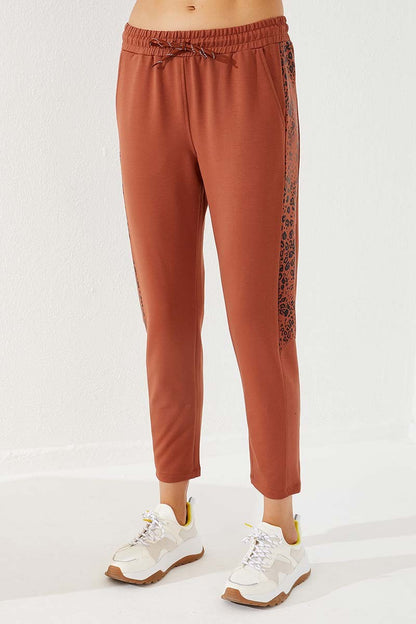 Cinnamon Sides Leopard Print Comfort Fit Slim Leg Women's Tracksuit Bottom - 94572