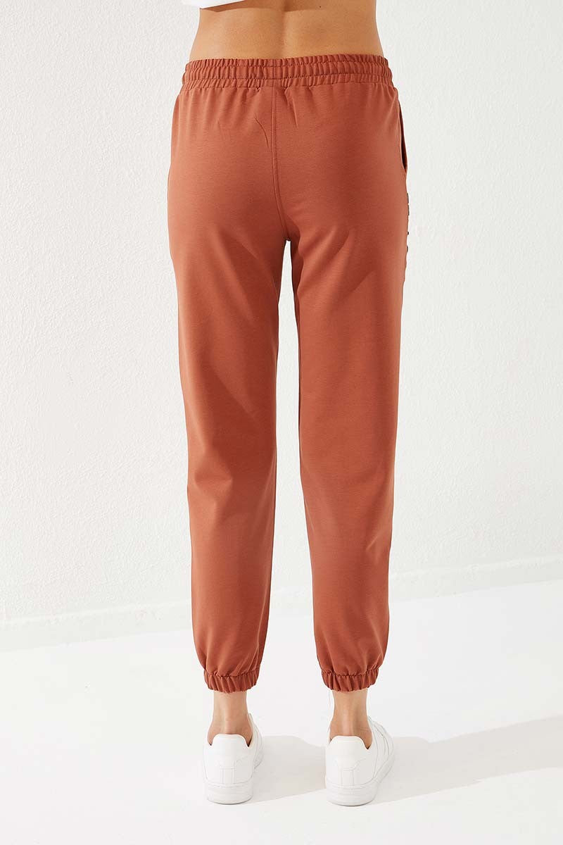 Cinnamon Print Embroidered Comfort Fit Elastic Cuff Women's Tracksuit Bottom - 94571