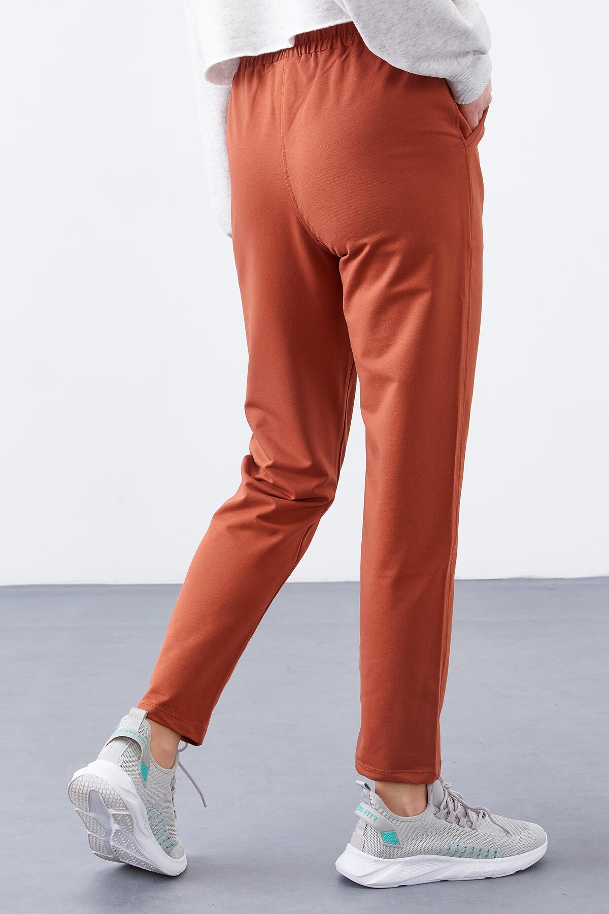Cinnamon High Waist Jogger Comfort Fit Slim Leg Women's Tracksuit Bottom - 94566