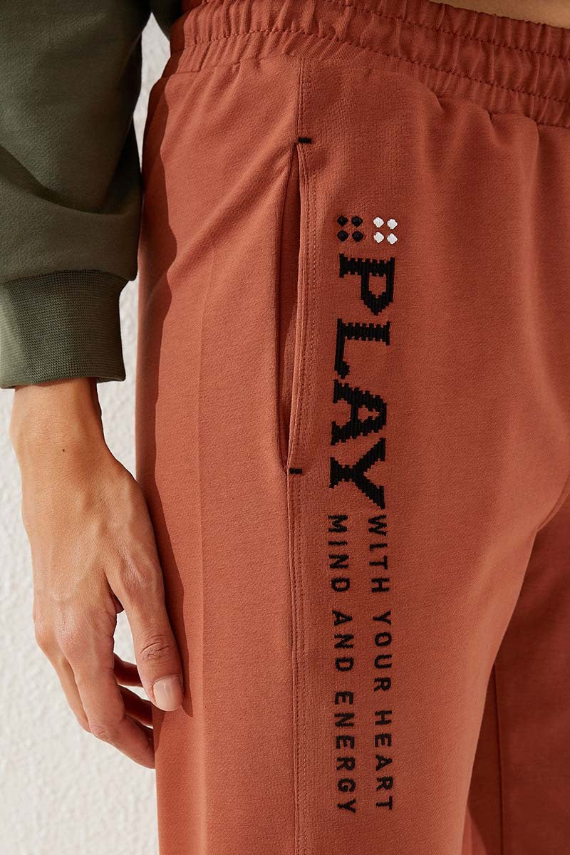 Cinnamon High Waist Embroidered Comfort Fit Elastic Ankle Women's Tracksuit Bottom - 94573