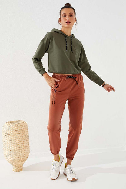 Cinnamon High Waist Embroidered Comfort Fit Elastic Ankle Women's Tracksuit Bottom - 94573