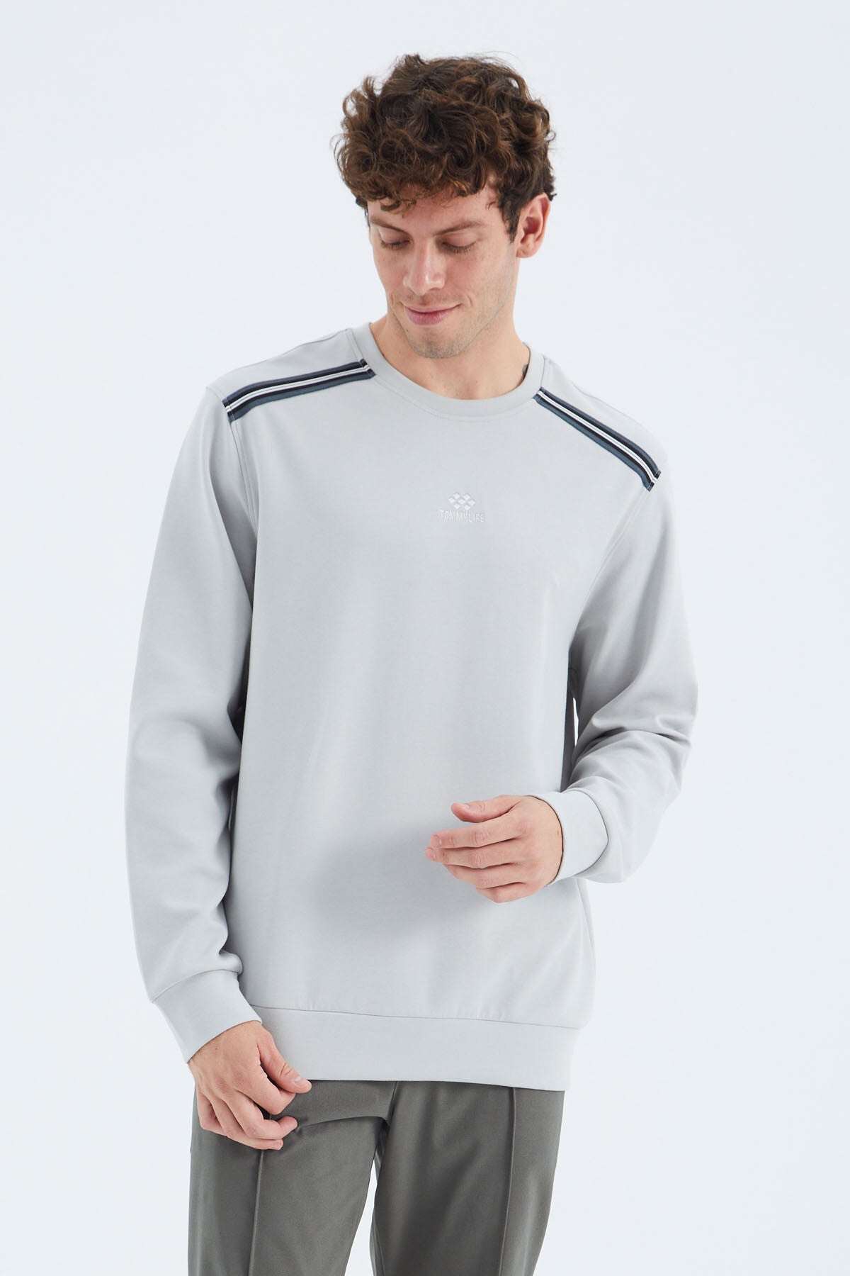 Stone O Collar Shoulder Strip Detailed Relax Fit Men's Sweatshirt - 88279