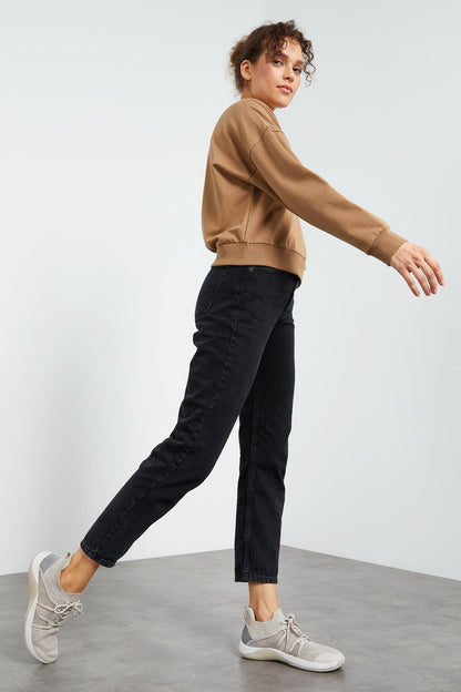 Basic Comfort Fit Round Neck Women's Sweatshirt - 97114