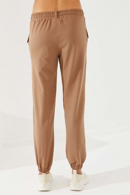 Women's Relaxed Fit Elastic Cuffed Tracksuit Bottom with Side Pockets - 94580