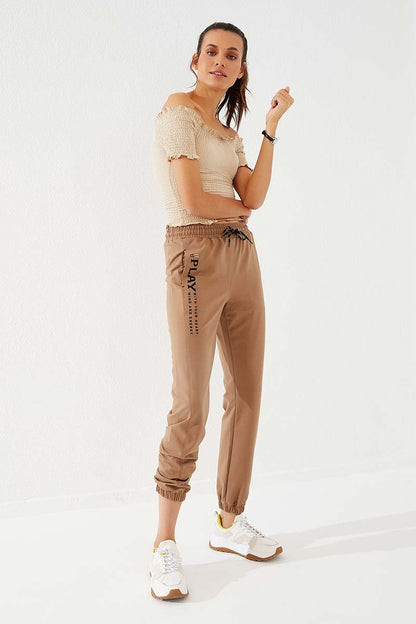 High Waist Embroidered Comfort Fit Elastic Cuff Women's Tracksuit Bottom - 94573