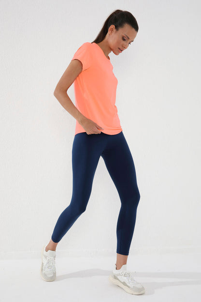 Basic Round Neck Short Sleeve Standard Fit Women's T-Shirt - 97144