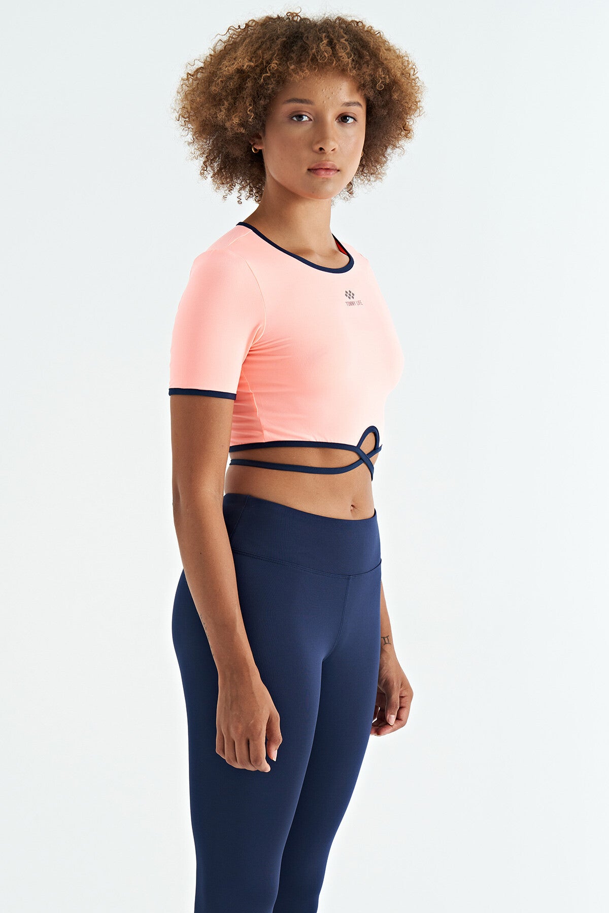 Neckline Tie-Waist Detailed O Collar Standard Cut Diver Fabric Women's Crop T-Shirt - 97266