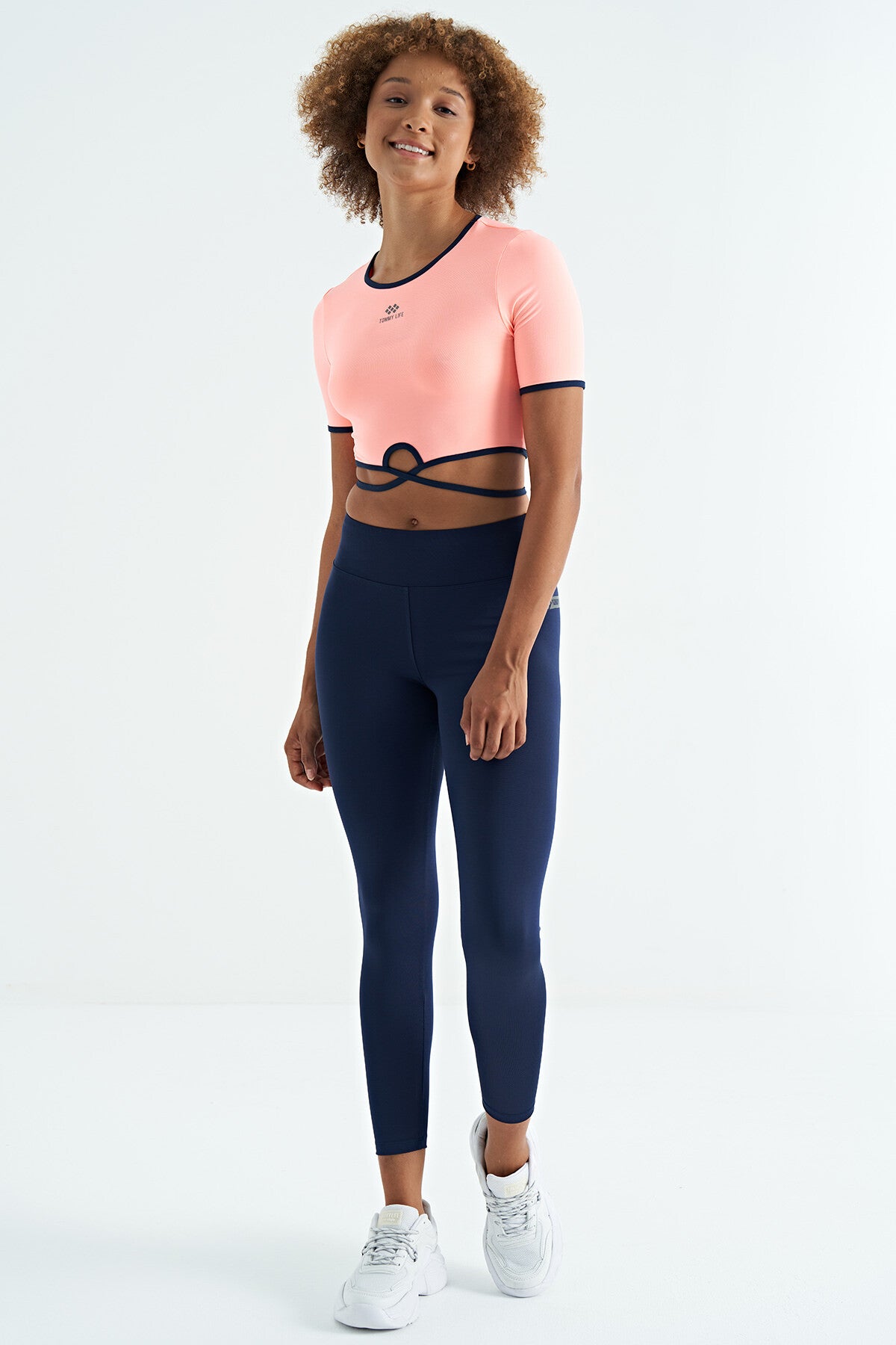 Neckline Tie-Waist Detailed O Collar Standard Cut Diver Fabric Women's Crop T-Shirt - 97266