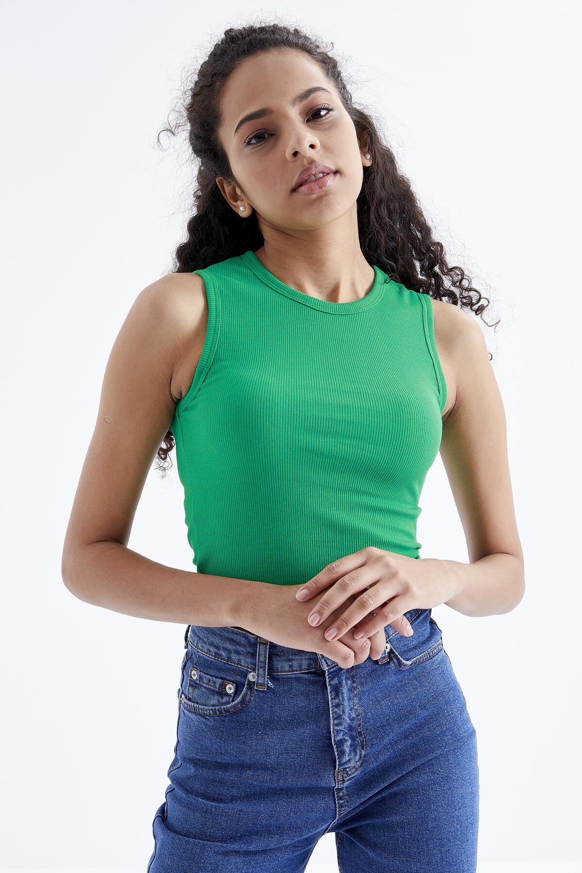 Green Basic Sleeveless O Neck Women's Crop Top Singlet - 97204