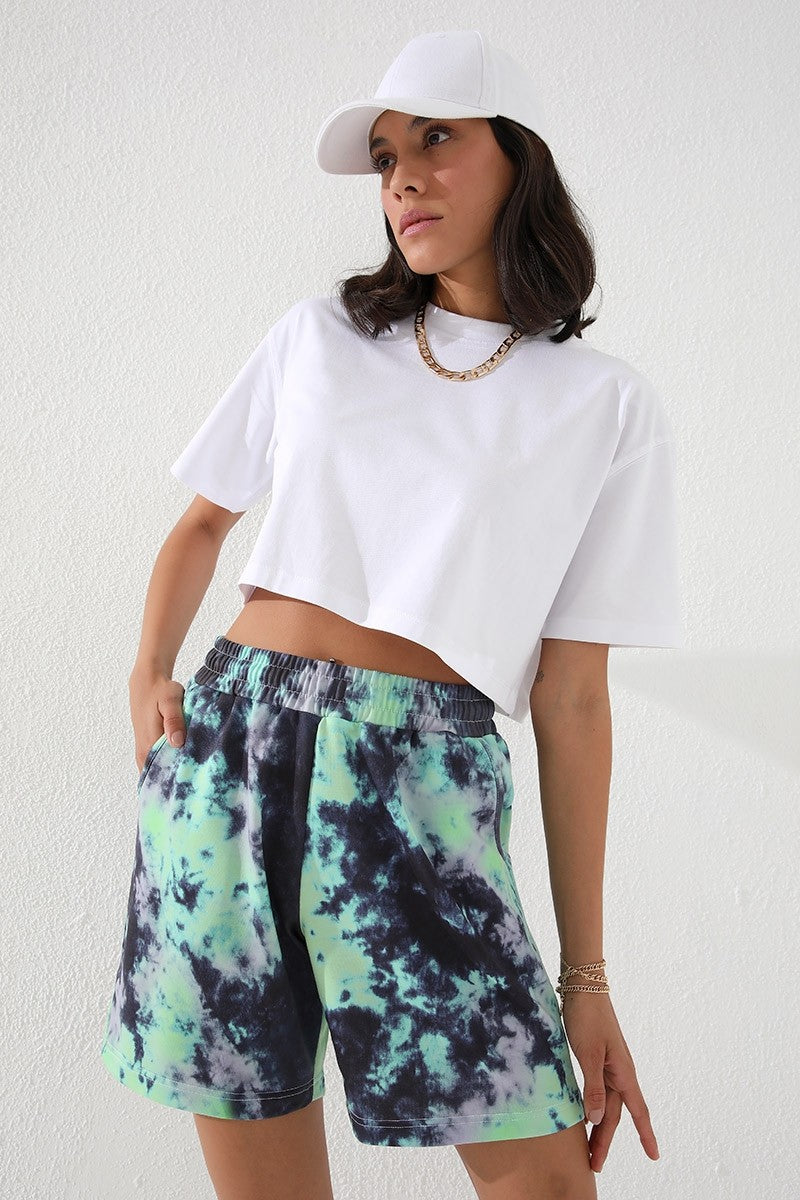 Green Pattern Laced Comfort Fit Bermuda Women's Shorts - 91005