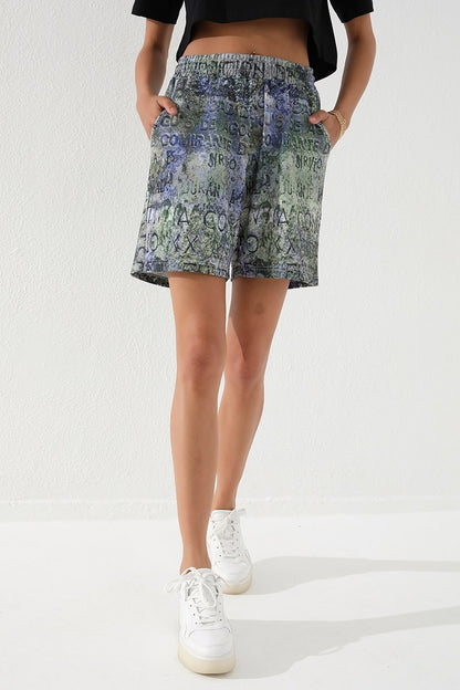 Green Print Batik Pattern Laced Comfort Fit Bermuda Women's Shorts - 91004