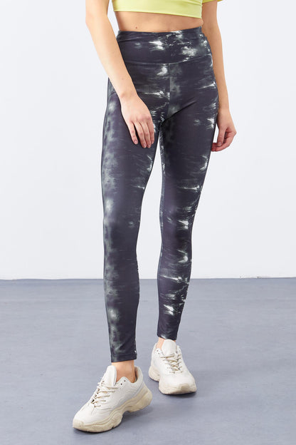Green High Waist Batik Pattern Slim Fit Tapered Leg Women's Tights - 94551