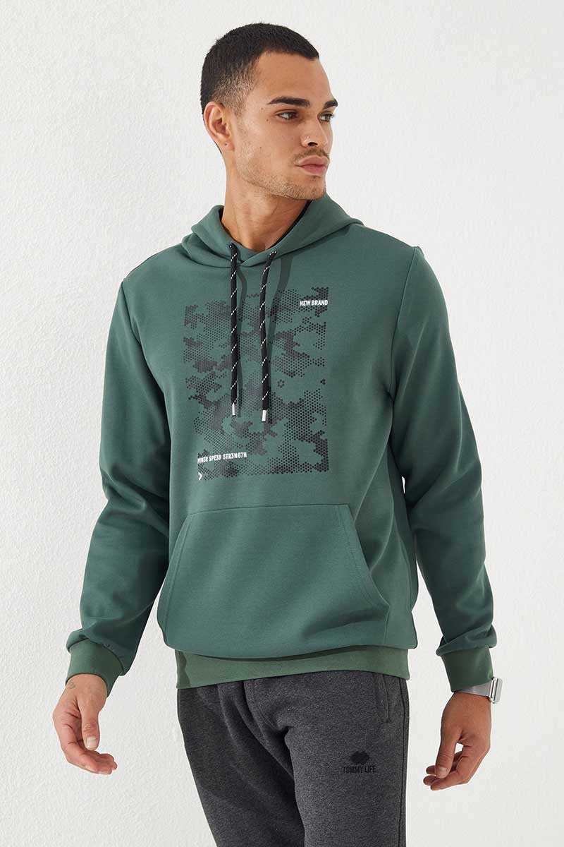 Green Camouflage Pattern Printed Standard Fit Men's Hooded Sweatshirt - 87884