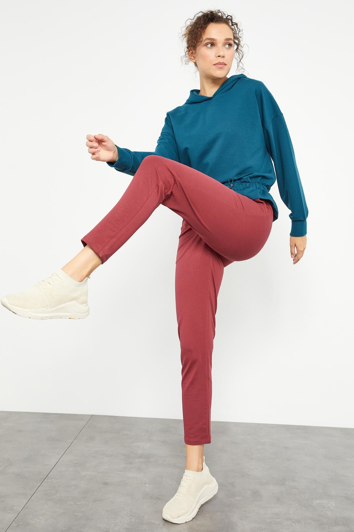 Emerald Waist Gathered Hooded Women's Oversize Sweatshirt - 97159