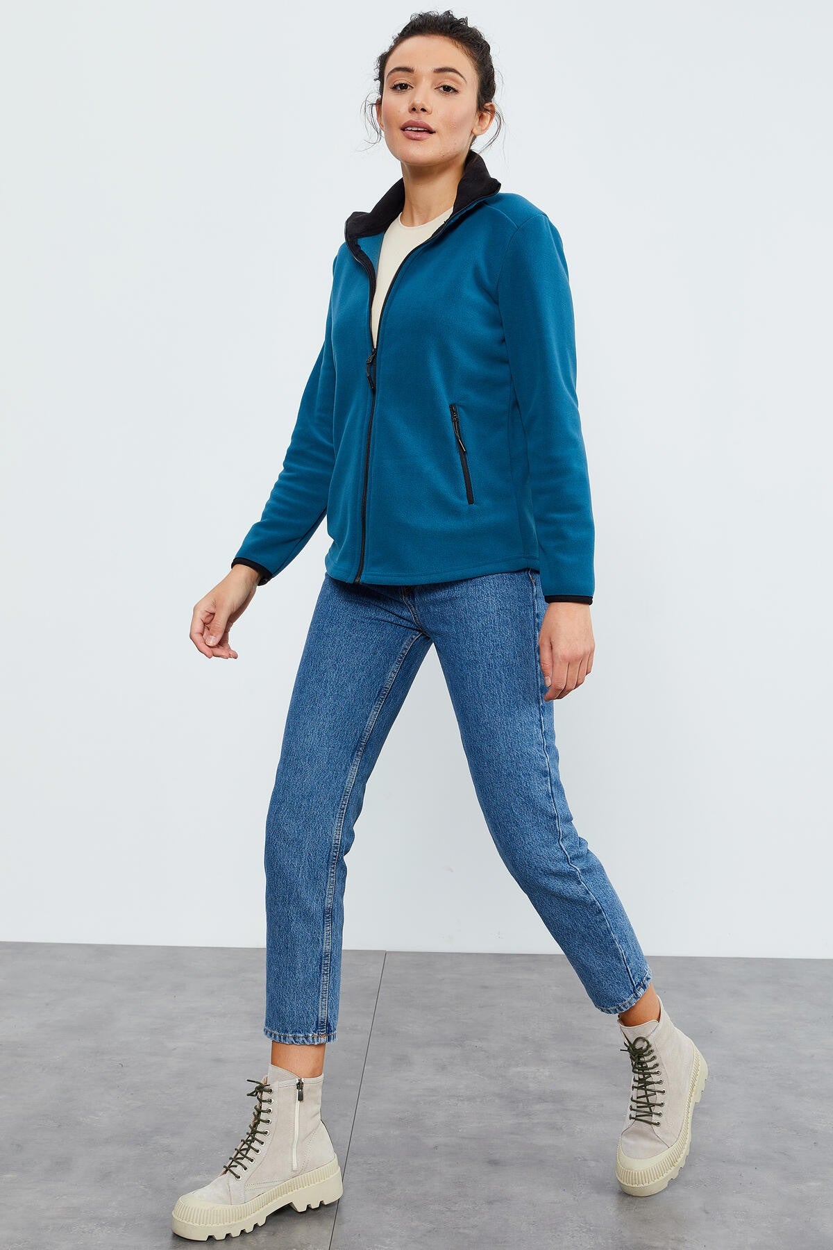 Emerald Green Stand-Up Collar Zippered Comfort Fit Women's Fleece Sweatshirt - 97173