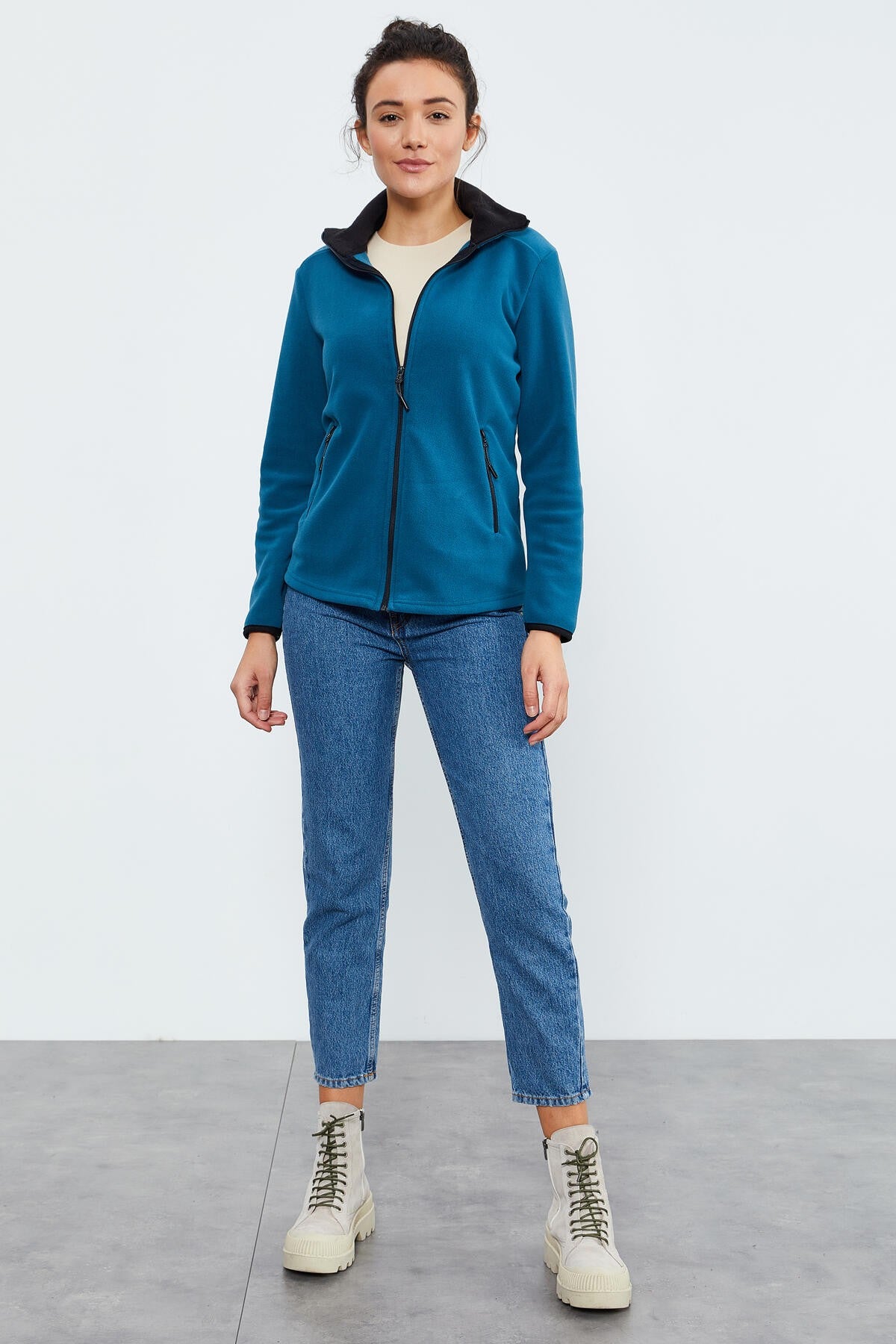 Emerald Green Stand-Up Collar Zippered Comfort Fit Women's Fleece Sweatshirt - 97173