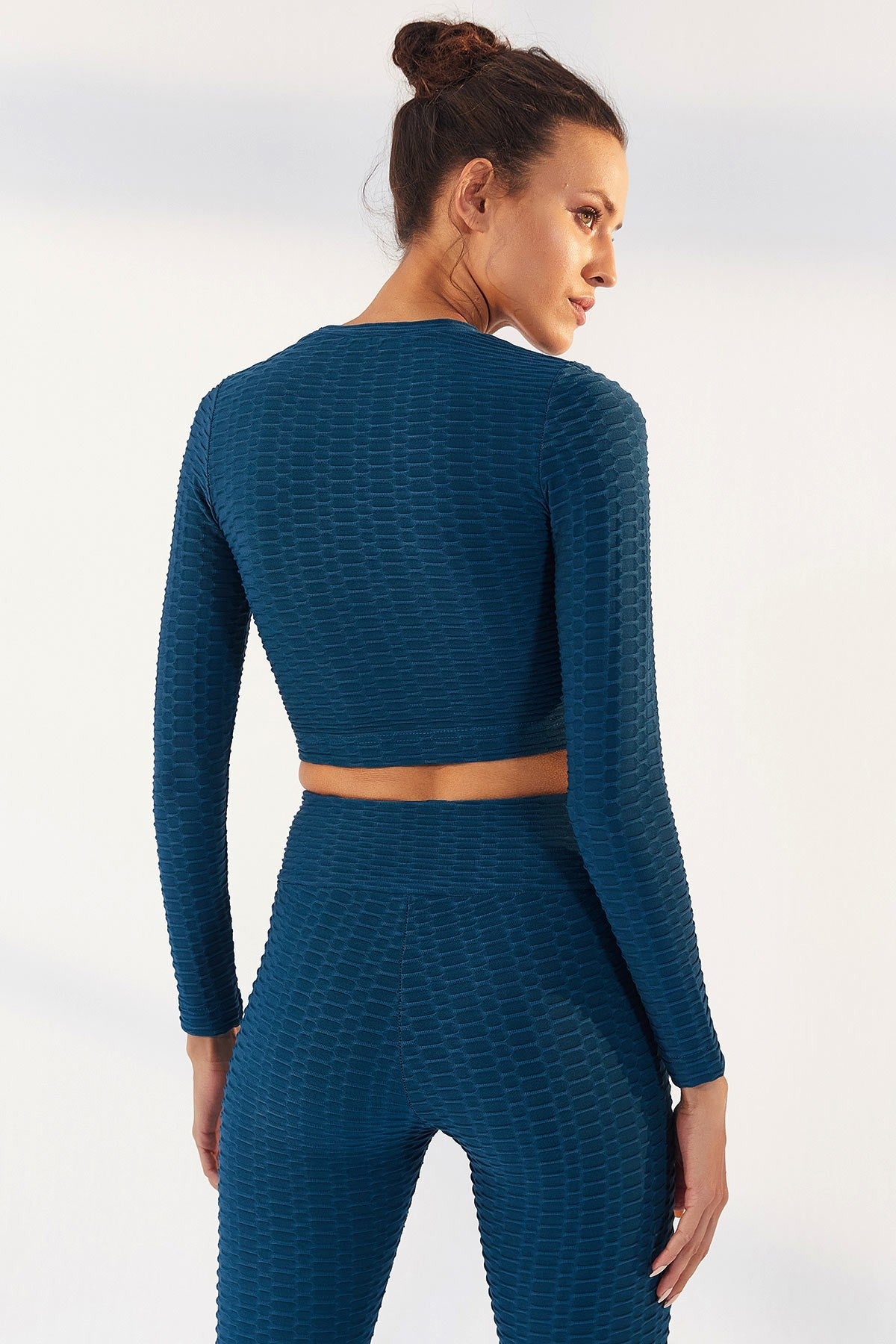 Emerald Self-Patterned O Collar Long Sleeve Women's Crop Top T-Shirt - 97153