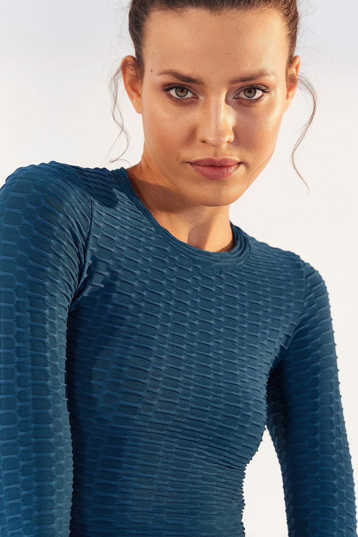 Emerald Self-Patterned O Collar Long Sleeve Women's Crop Top T-Shirt - 97153