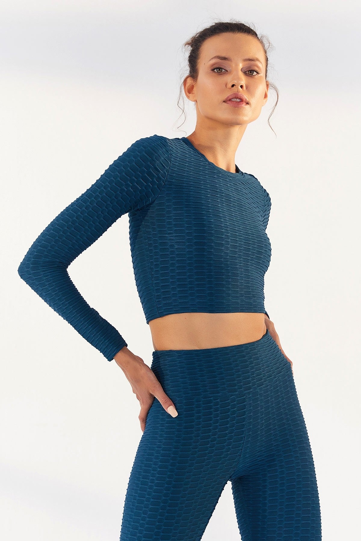 Emerald Self-Patterned O Collar Long Sleeve Women's Crop Top T-Shirt - 97153