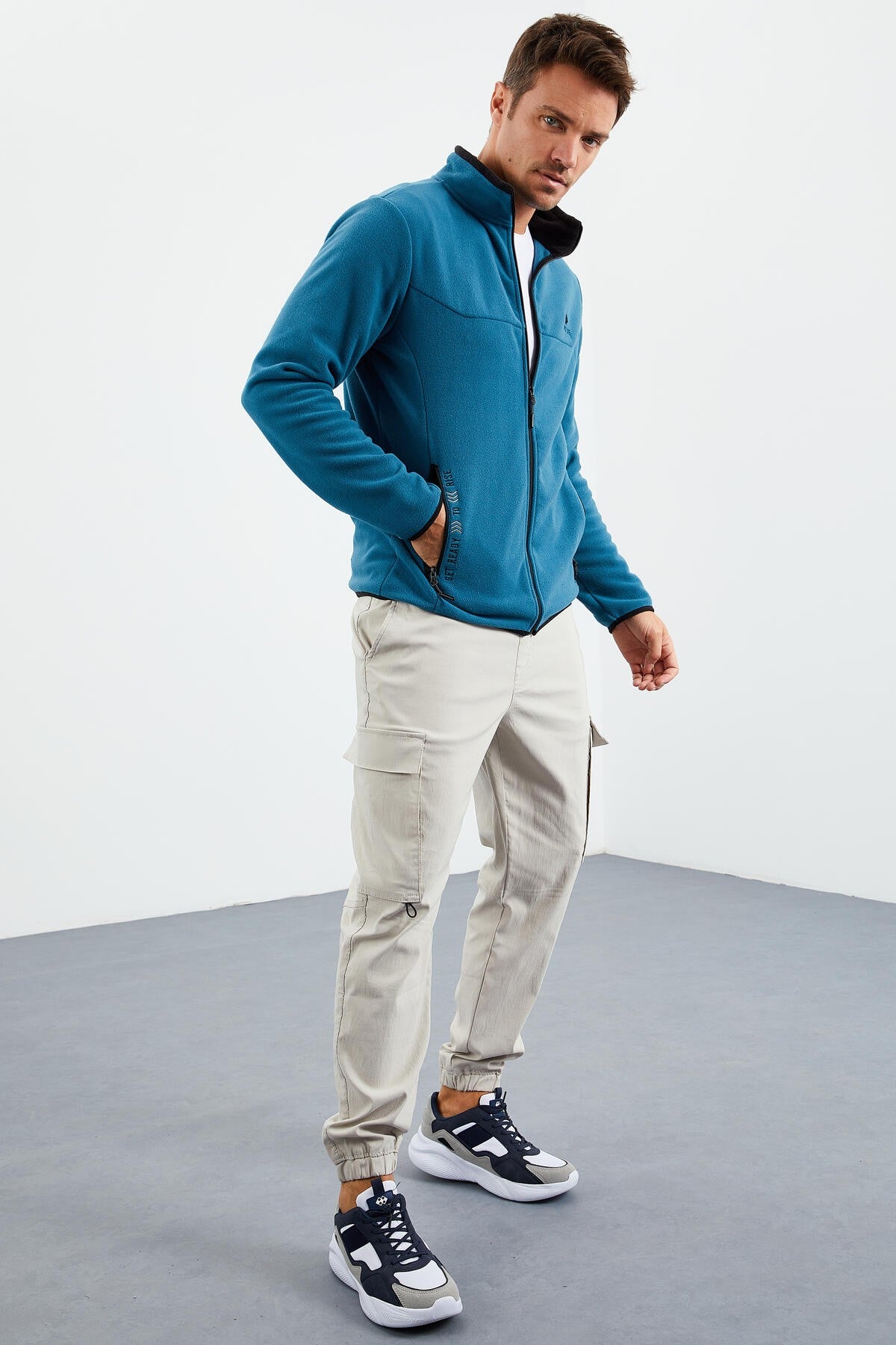 Emerald Green Embroidered High Collar Zippered Standard Fit Men's Sweatshirt Fleece - 87992