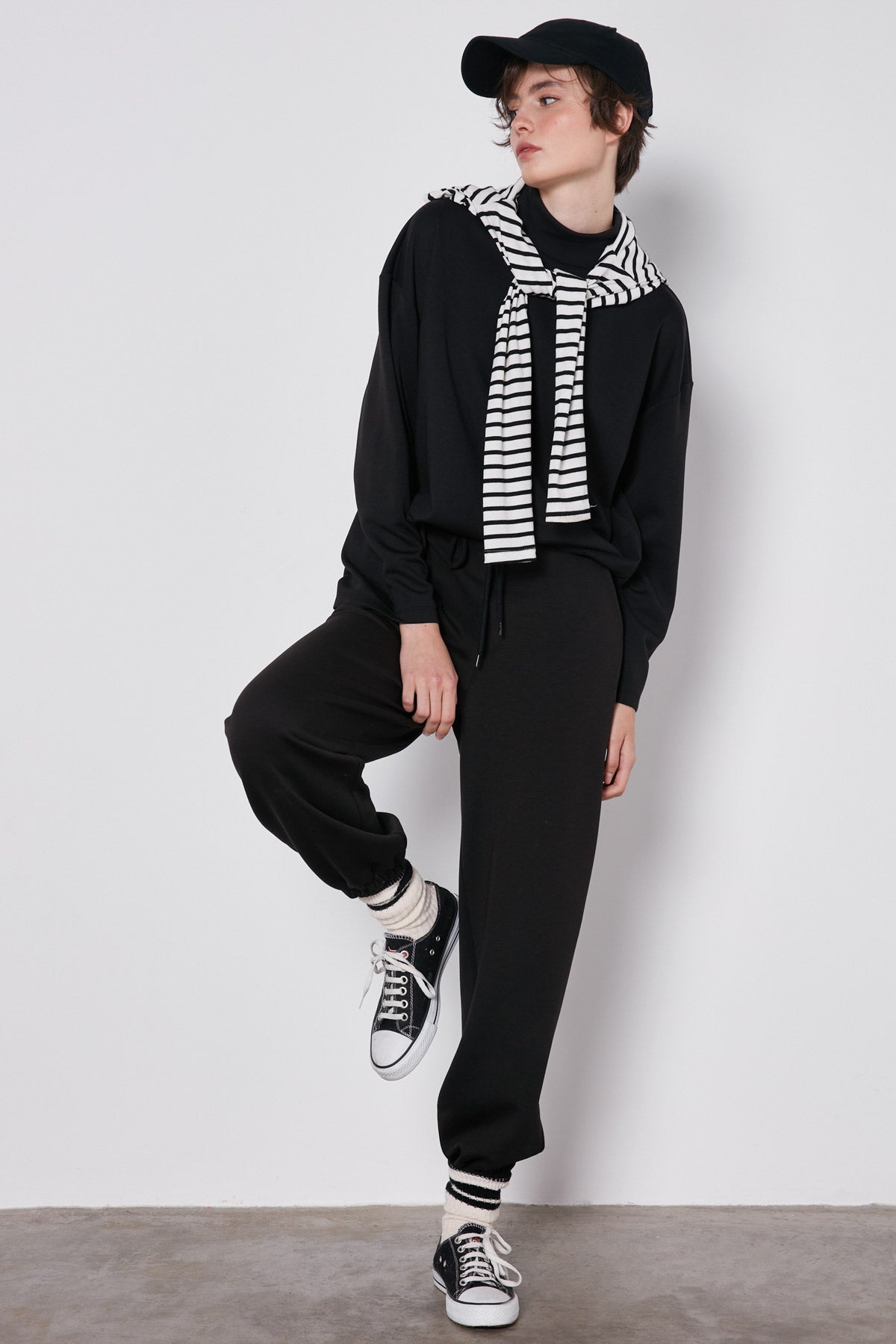 TRACKSUIT WITH ELASTANE WAIST
