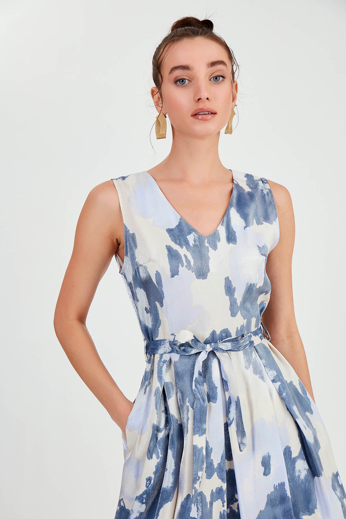 GLOSSY SATIN DRESS