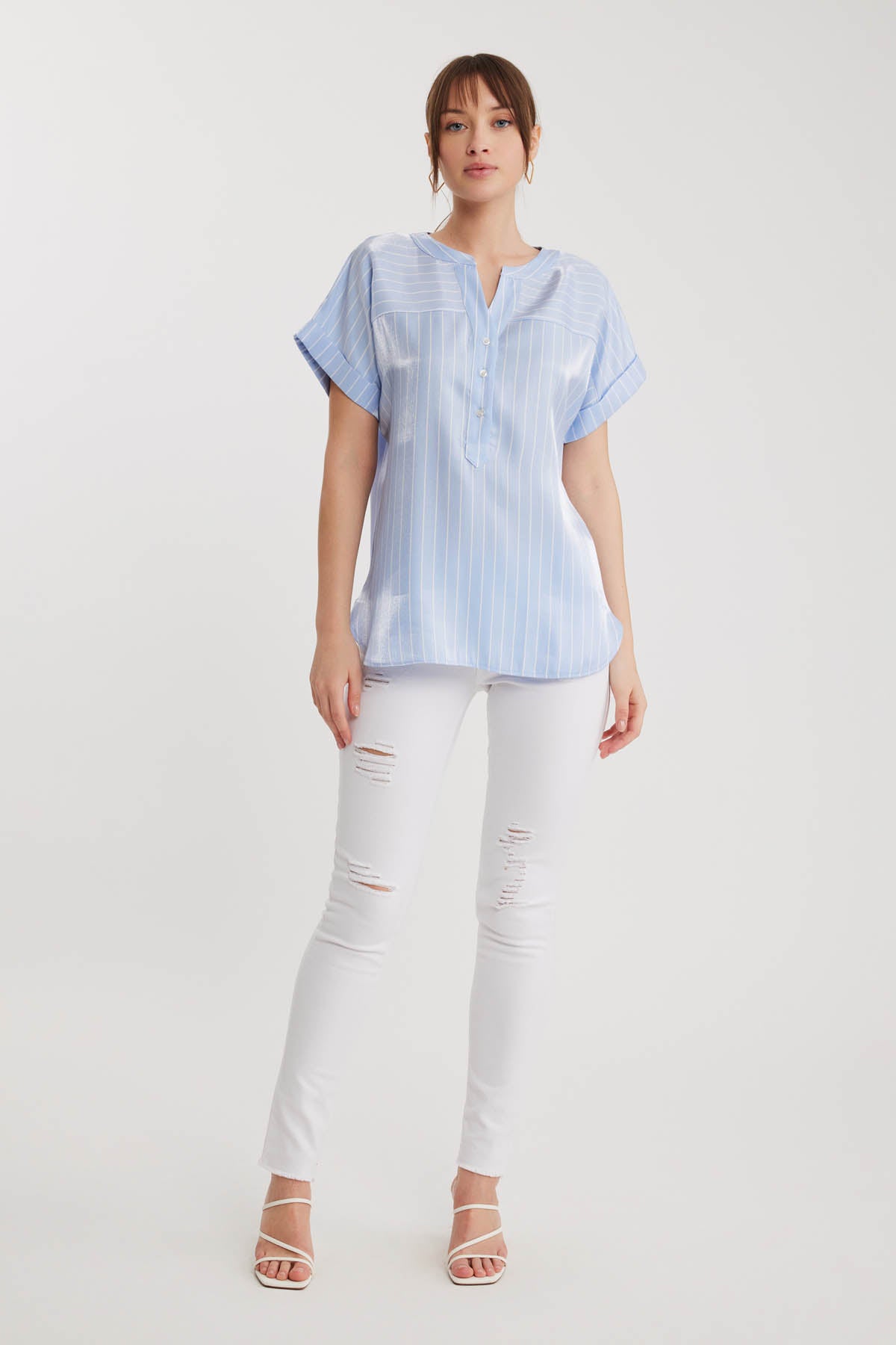BLOUSE WITH LOW SHOULDER BUTTON AND GLOSSY SATIN LINE