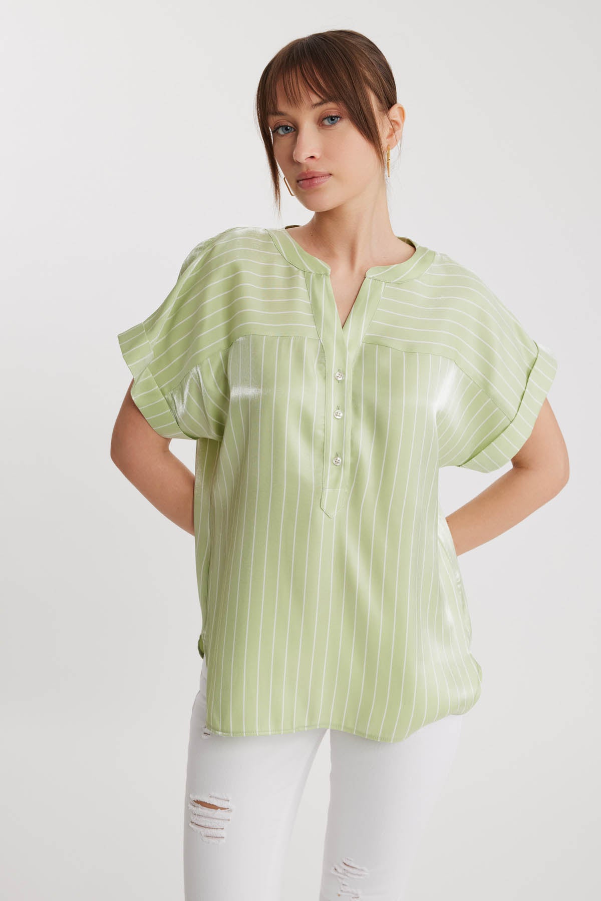 BLOUSE WITH LOW SHOULDER BUTTON AND GLOSSY SATIN LINE