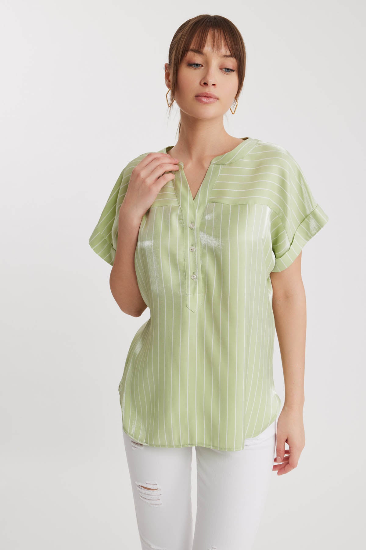 BLOUSE WITH LOW SHOULDER BUTTON AND GLOSSY SATIN LINE