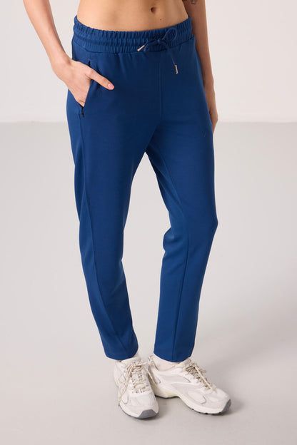 Parliament Soft Textured Hidden Zipper Slim Leg Women's Trousers - 94668