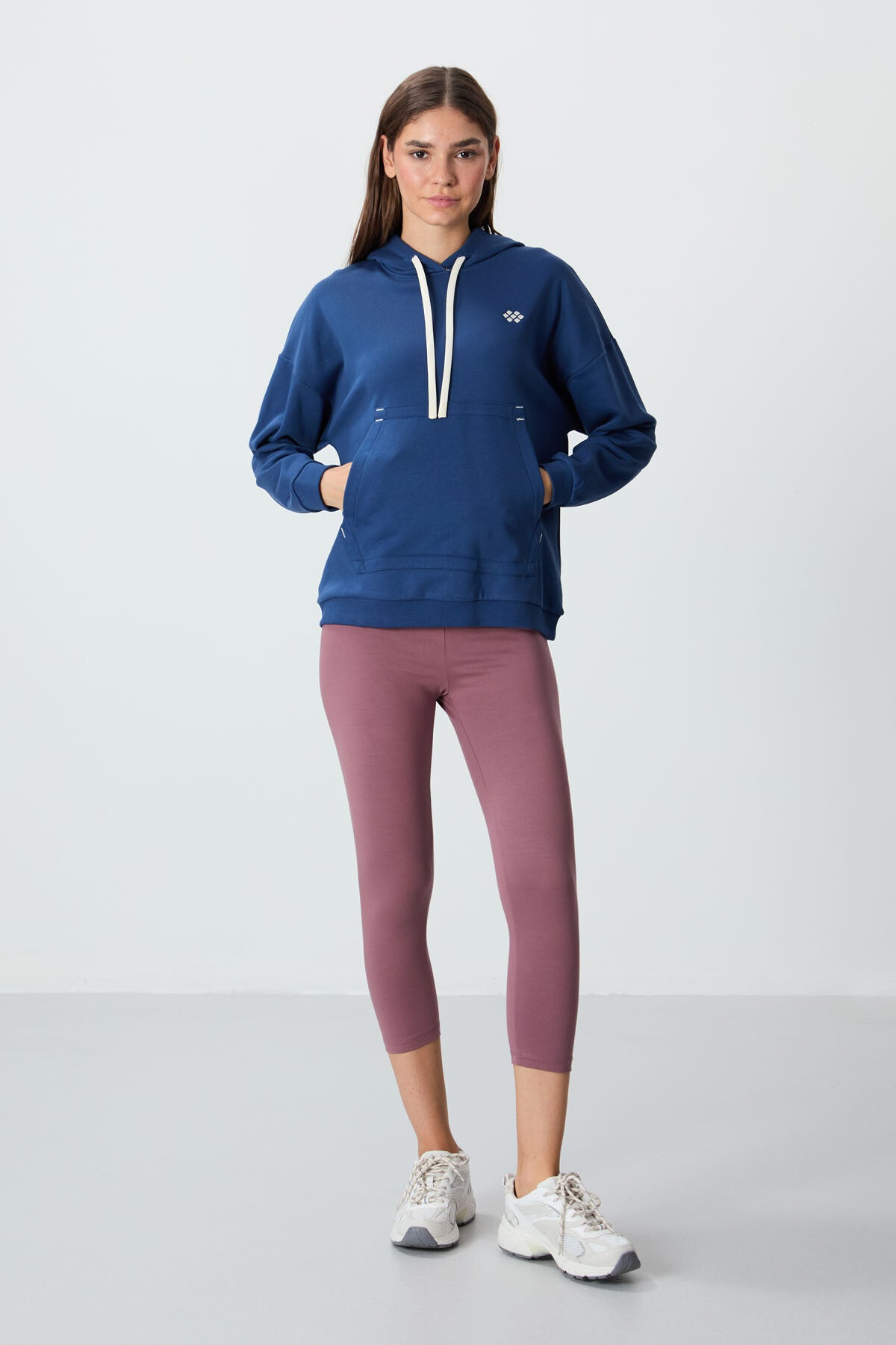 Parliament Compact Cotton Thick Smooth Textured Hooded Oversize Fit Women's Sweatshirt - 97291