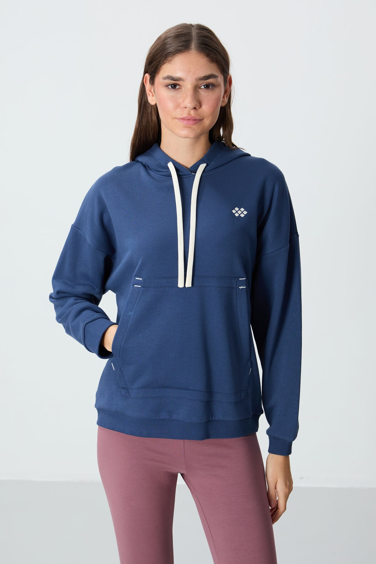Parliament Compact Cotton Thick Smooth Textured Hooded Oversize Fit Women's Sweatshirt - 97291