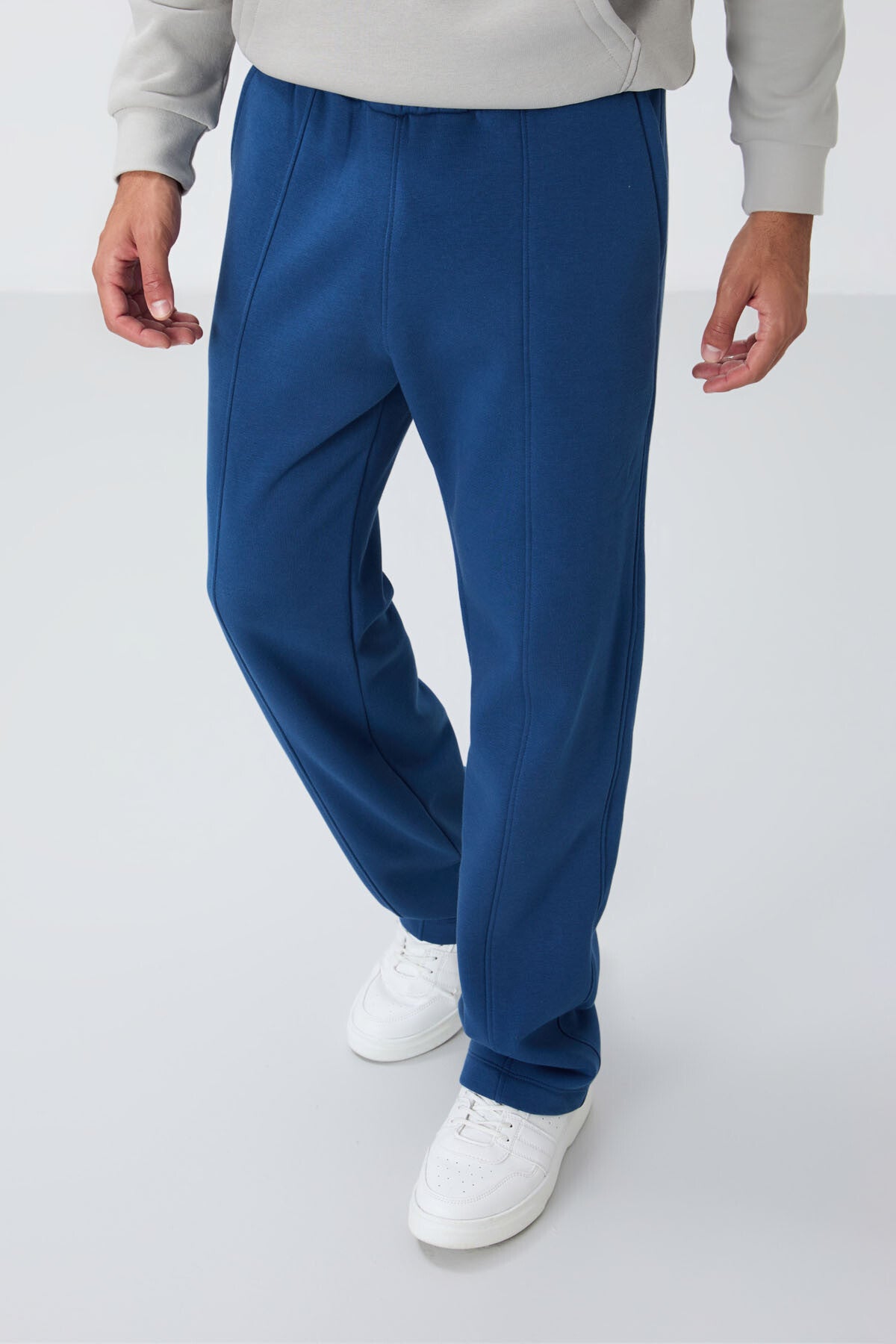 Parliament Cotton Thick Fleece-Lined Soft Textured Oversize Embroidered Men's Tracksuit Bottom -82146