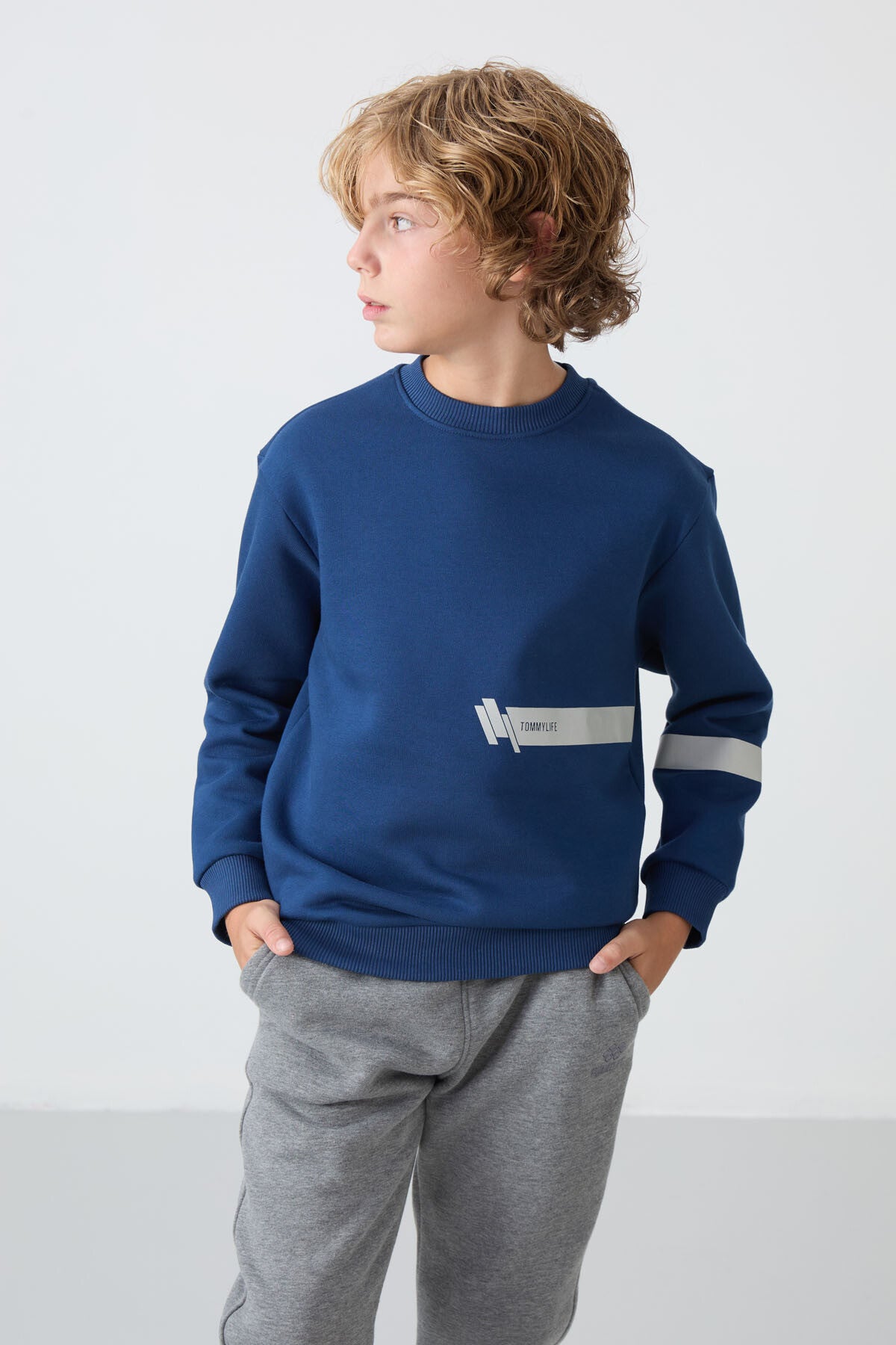 Parliament Cotton Thick Fleece-Lined Soft Textured Standard Fit Printed Boys' Sweatshirt - 11238