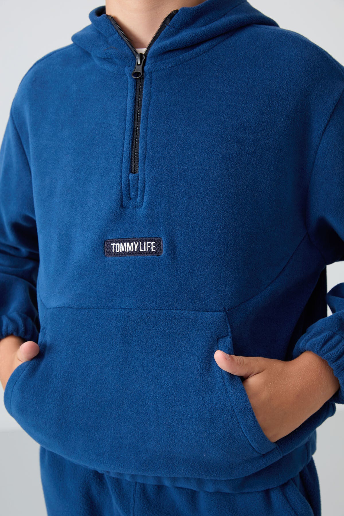 Parliament Thick Soft Textured Standard Fit Embroidered Fleece Boys' Sweatshirt - 11230