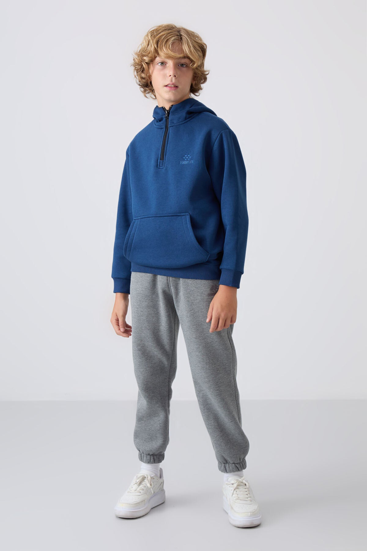 Parliament Cotton Thick Fleece-Lined Soft Textured Standard Fit Embroidered Boys' Sweatshirt - 11244