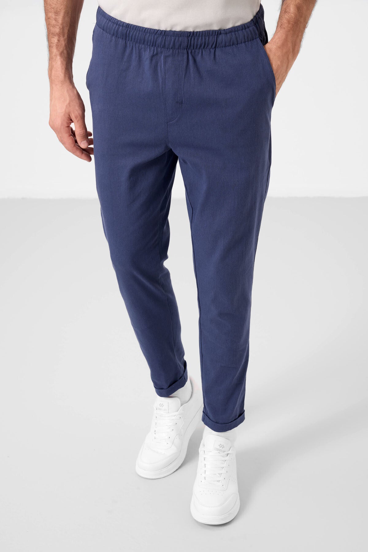 Standard Fit Weaving Lightweight Flexible Chino Men's Trousers - 82178