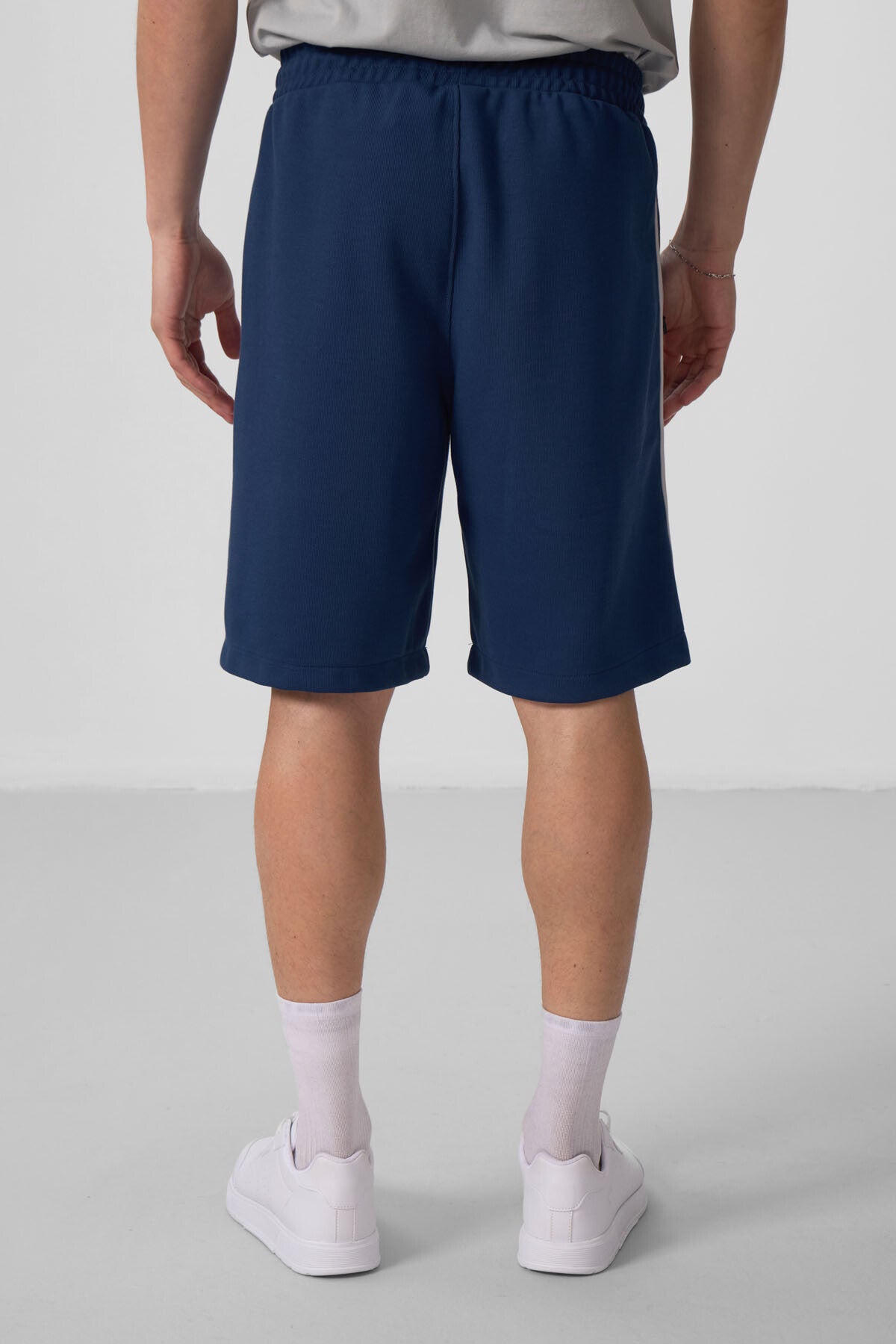 Textured Surface Parliament Oversize Men's Shorts - 81288