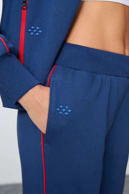 Parliament Compact Cotton Thick Smooth Textured Stand Collar Oversize Fit Women's Tracksuit Set - 95340