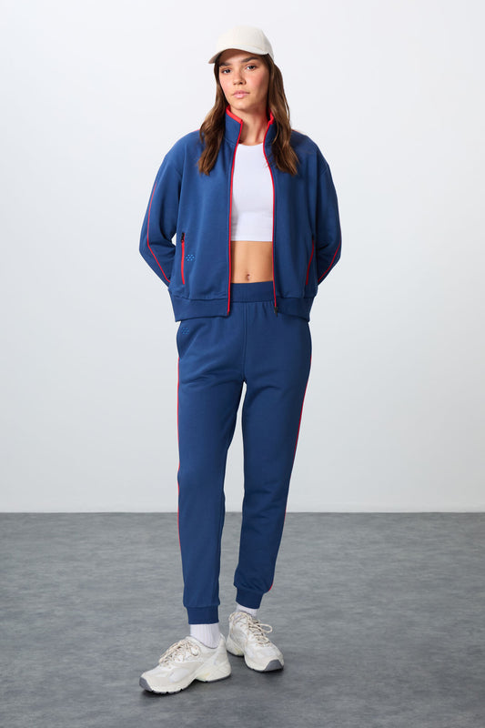 Parliament Compact Cotton Thick Smooth Textured Stand Collar Oversize Fit Women's Tracksuit Set - 95340