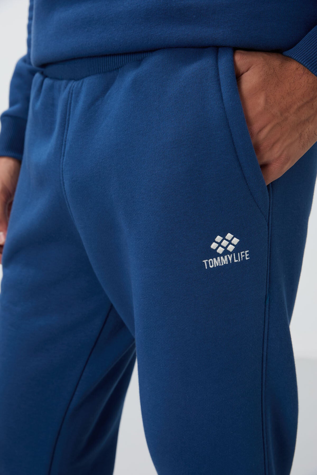 Parliament Cotton Thick Fleece-Lined Soft Textured Comfort Fit Embroidered Men's Tracksuit Set -85265