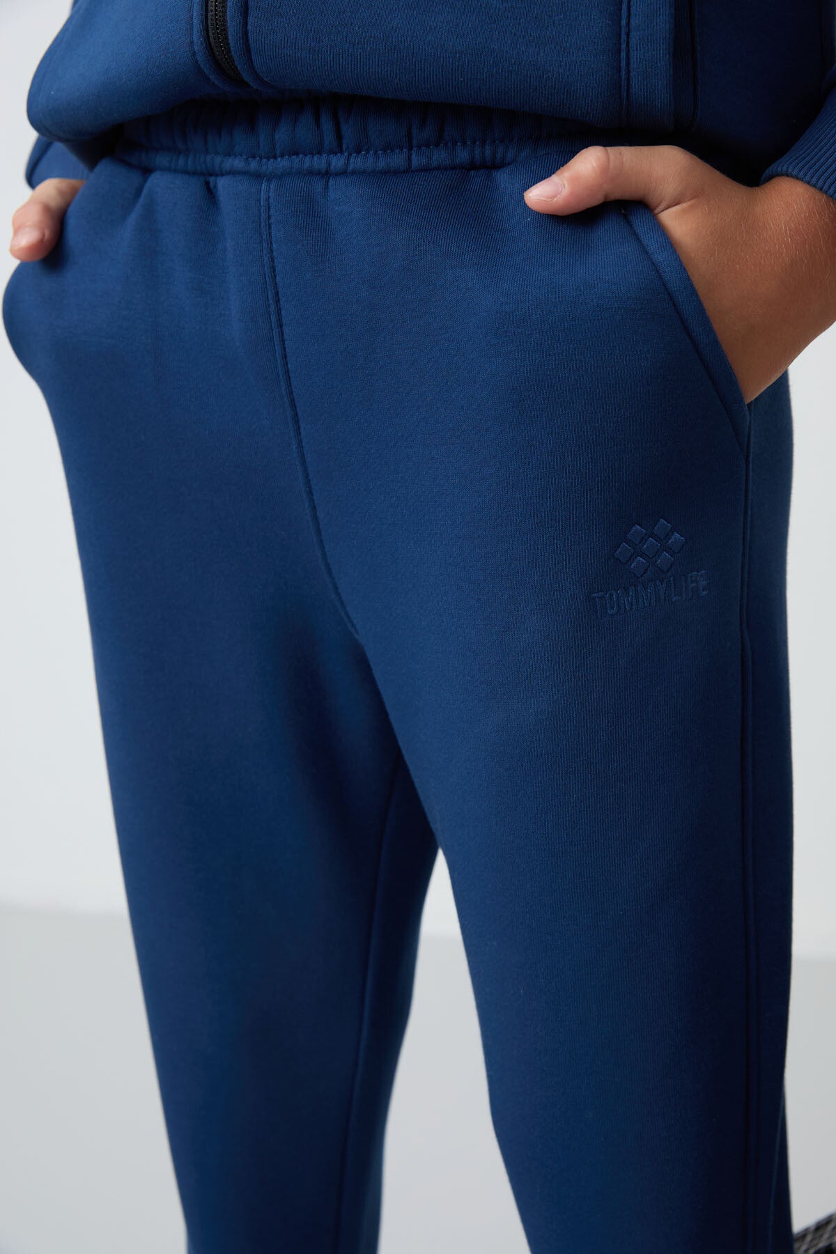 Standard fit, embroidered Tracksuit set - 11256