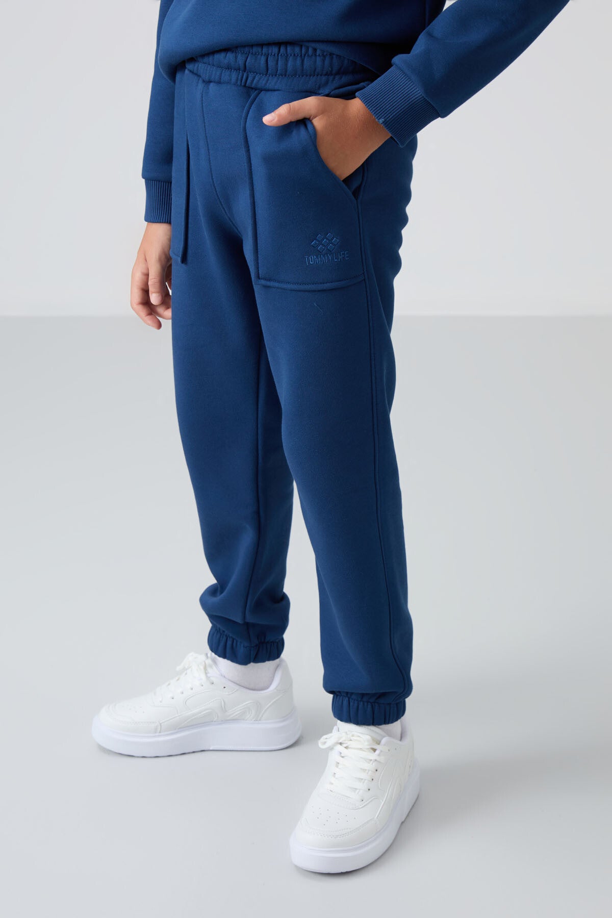 Parliament Cotton Thick Fleece-Lined Soft Textured Standard Fit Printed Boys' Tracksuit Set - 11257