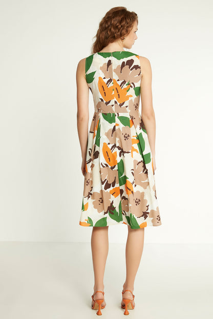 OPEN-STACKED V COLLAR DRESS