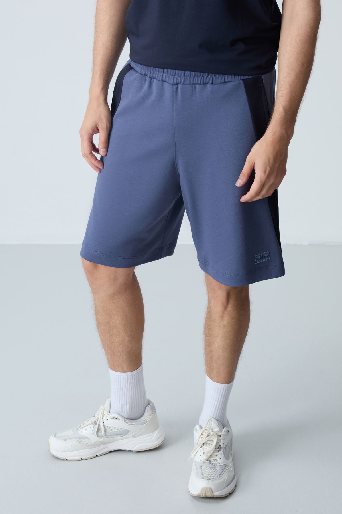 Cotton-blend Thick Soft Textured Standard Fit Basic Men's Shorts - 81280