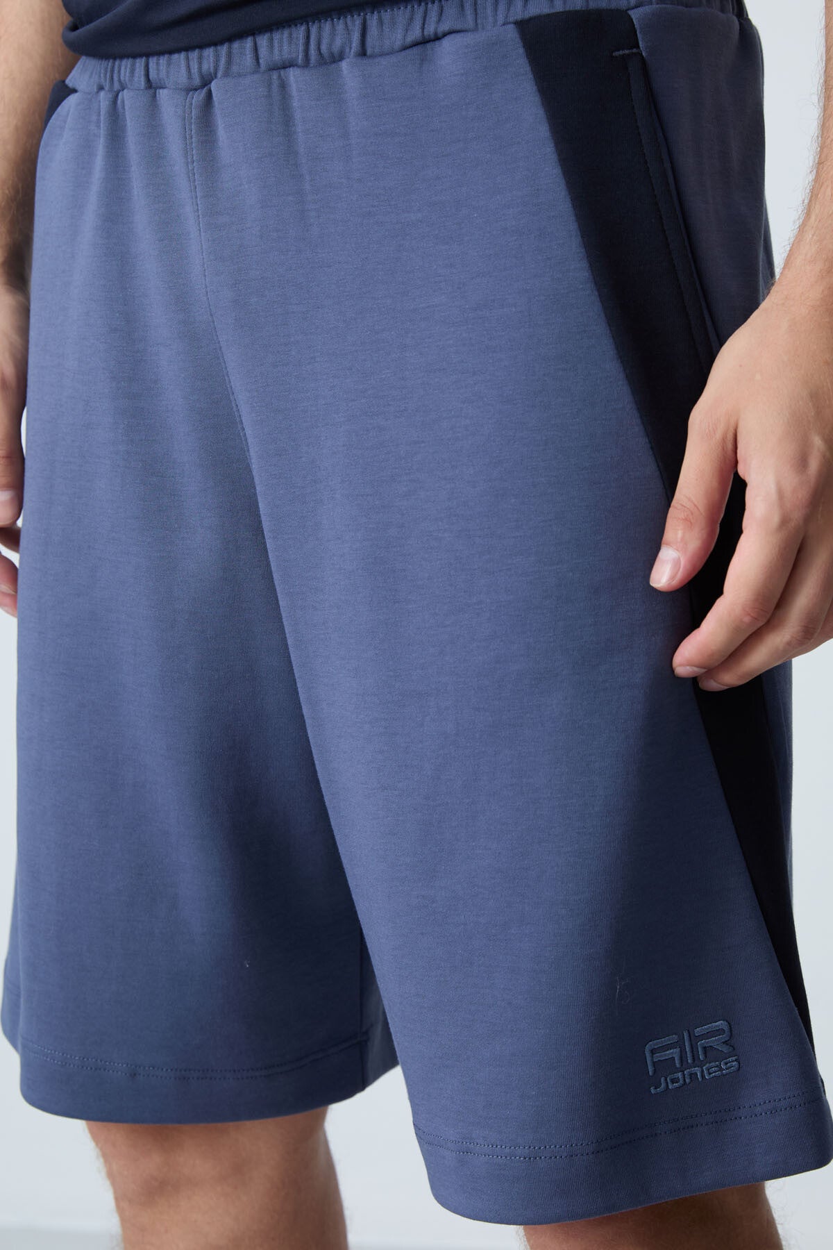 Cotton-blend Thick Soft Textured Standard Fit Basic Men's Shorts - 81280