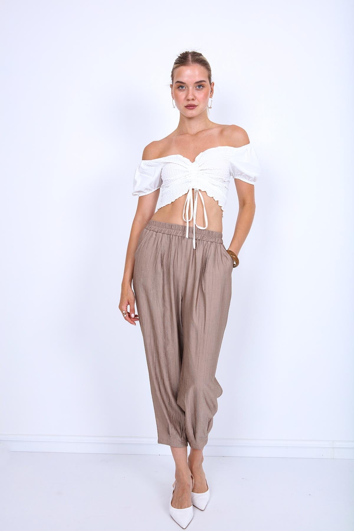 CROP TROUSERS