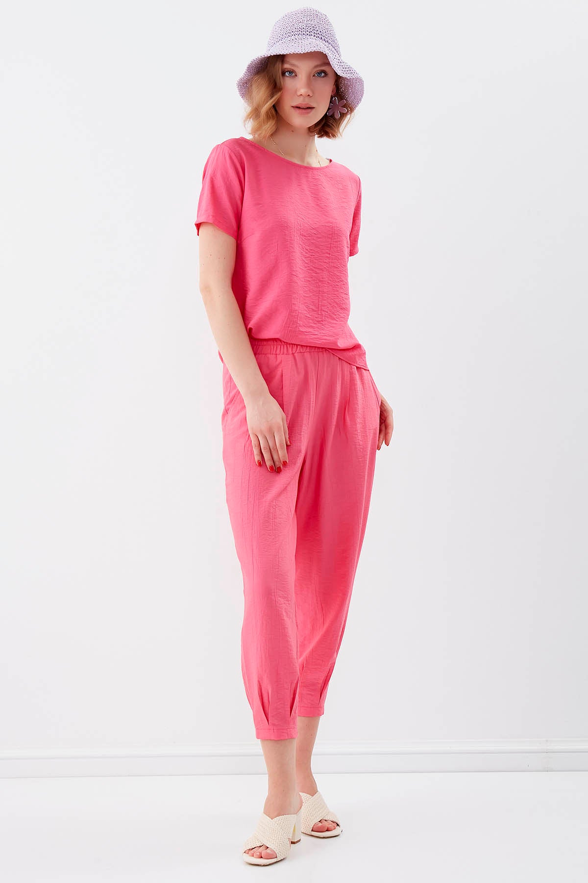 CROP TROUSERS