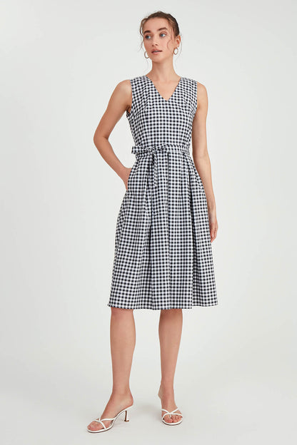 CHECKERED PATTERN BELT DRESS