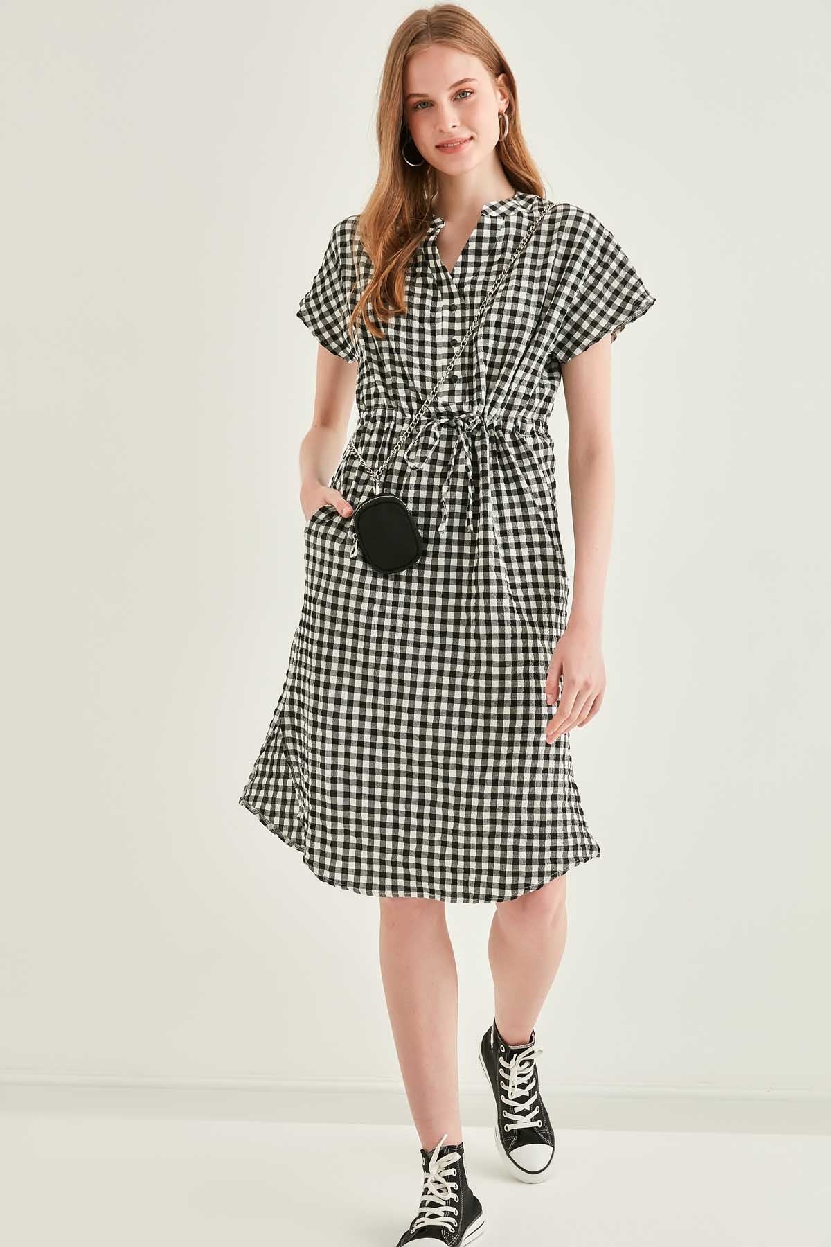 CHECKERED PATTERNED BELT-BENT LOW SLEEVE DRESS